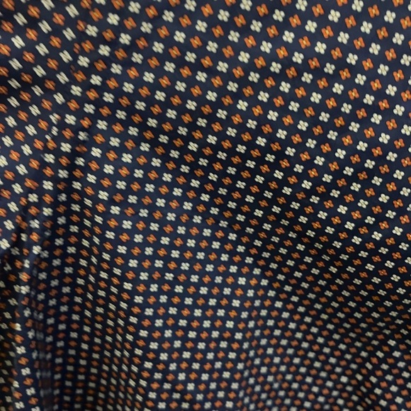 UNTUCKit Casual Button Down Shirt Long Sleeves Size Large Navy Blue & Red Print - Picture 3 of 8